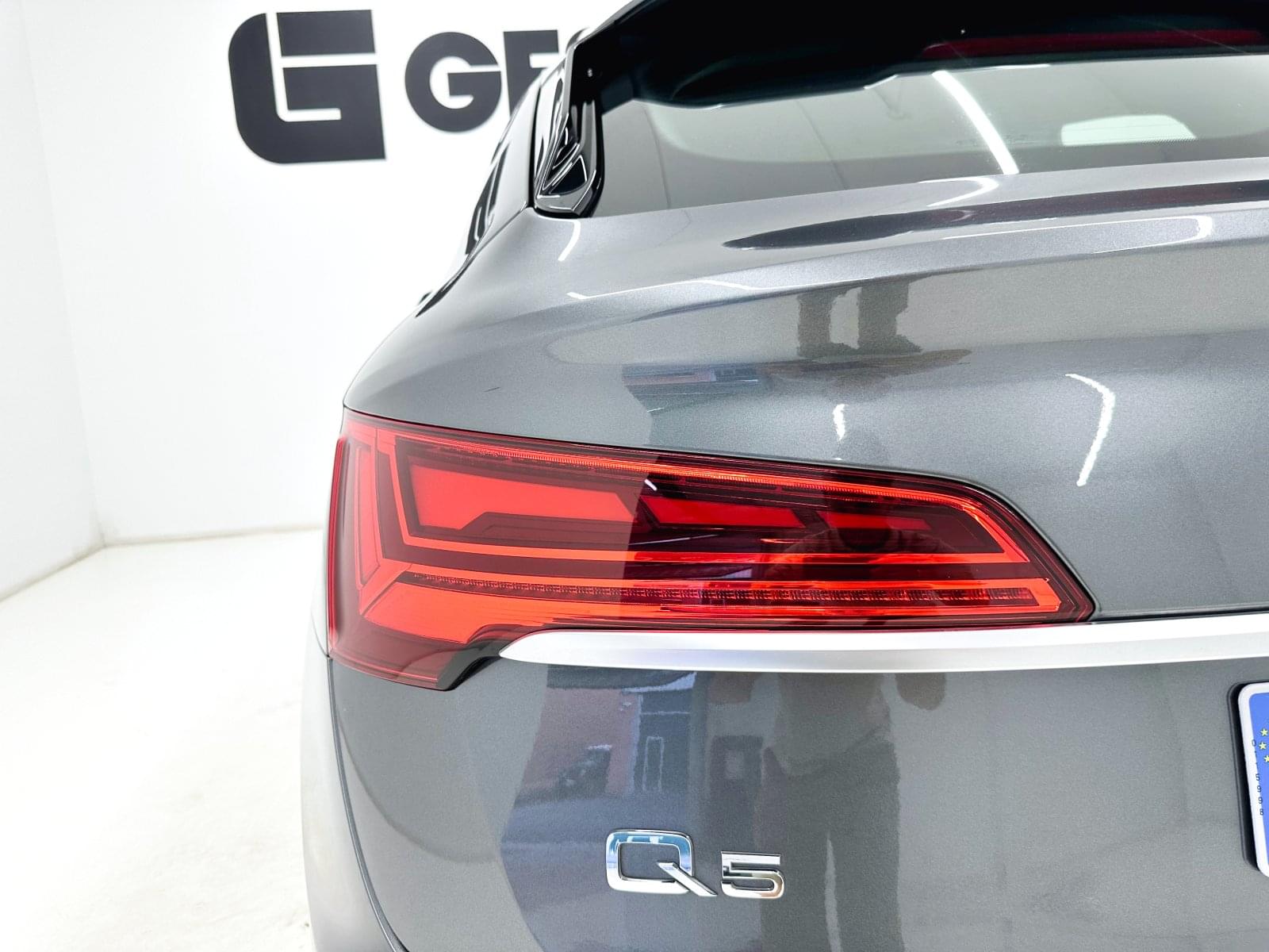 AUDI Q5 SPORTBACK 35 TDI SLINE 10 