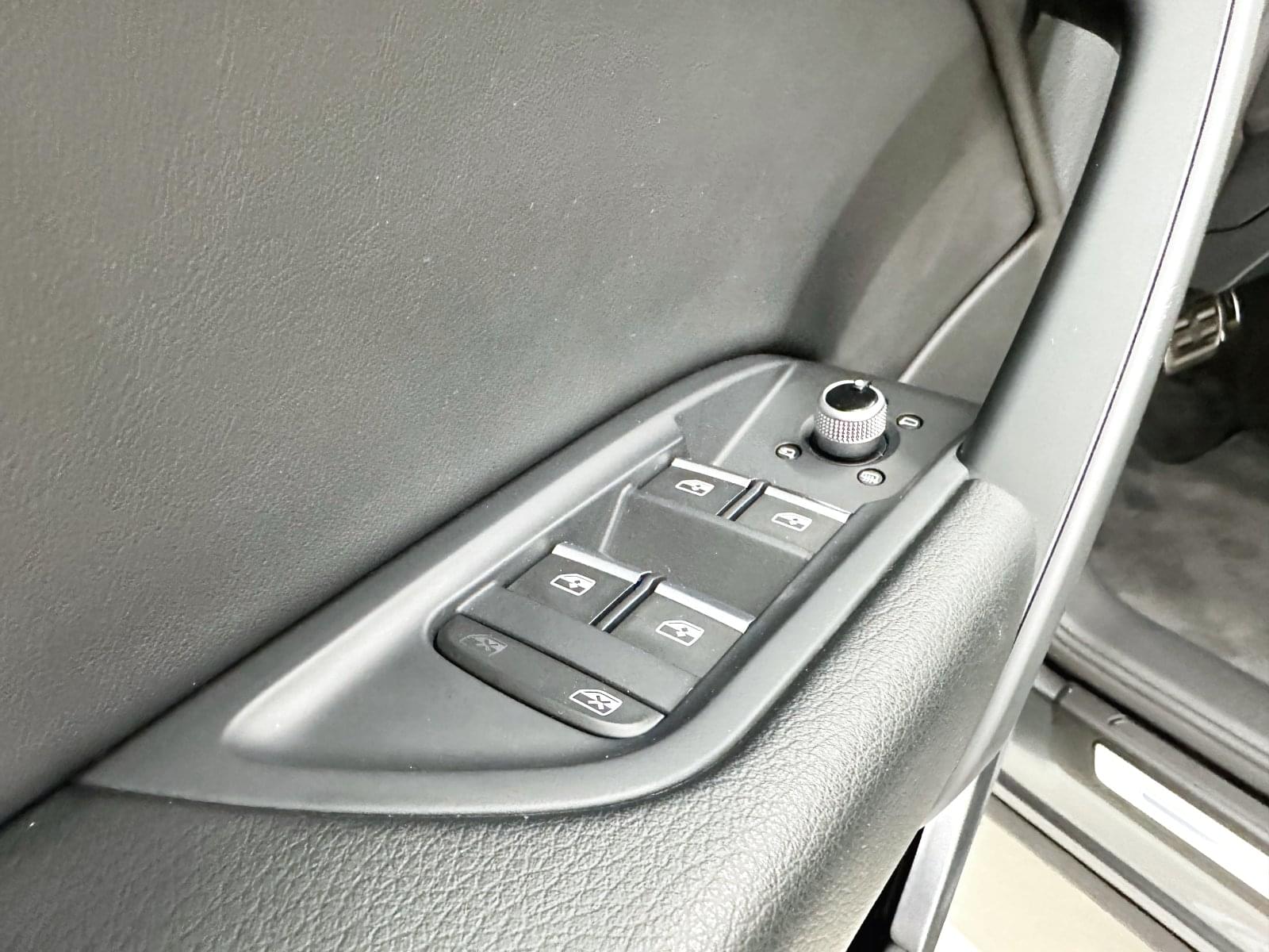 AUDI Q5 SPORTBACK 35 TDI SLINE 26 