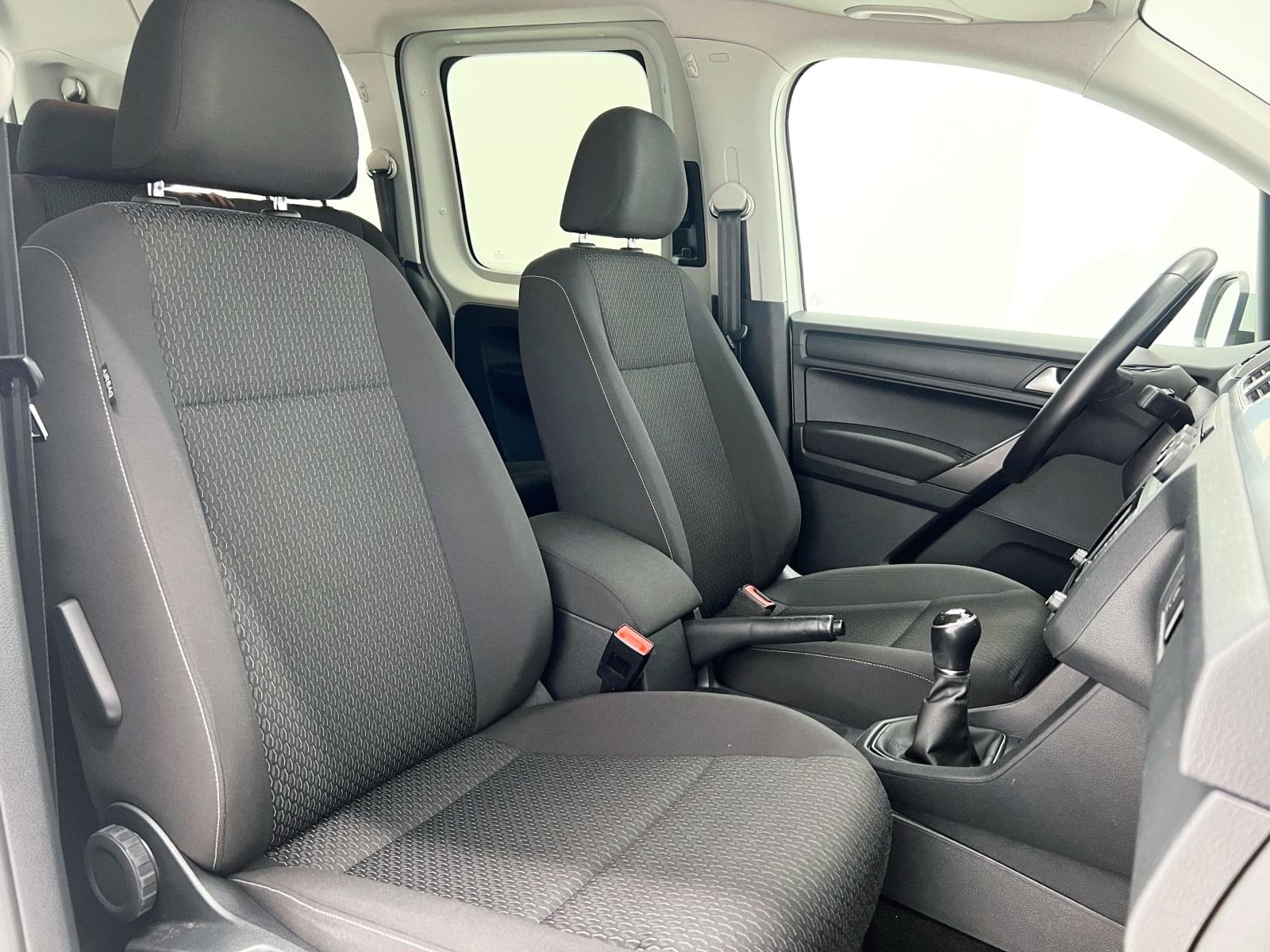 VOLKSWAGEN CADDY Maxi Trendline 2.0 TDI 102cv  7 plazas 38 