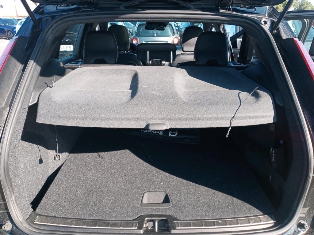 VOLVO XC40 R DESIGN 2WD 1.5 T3 155CV MT6 3 