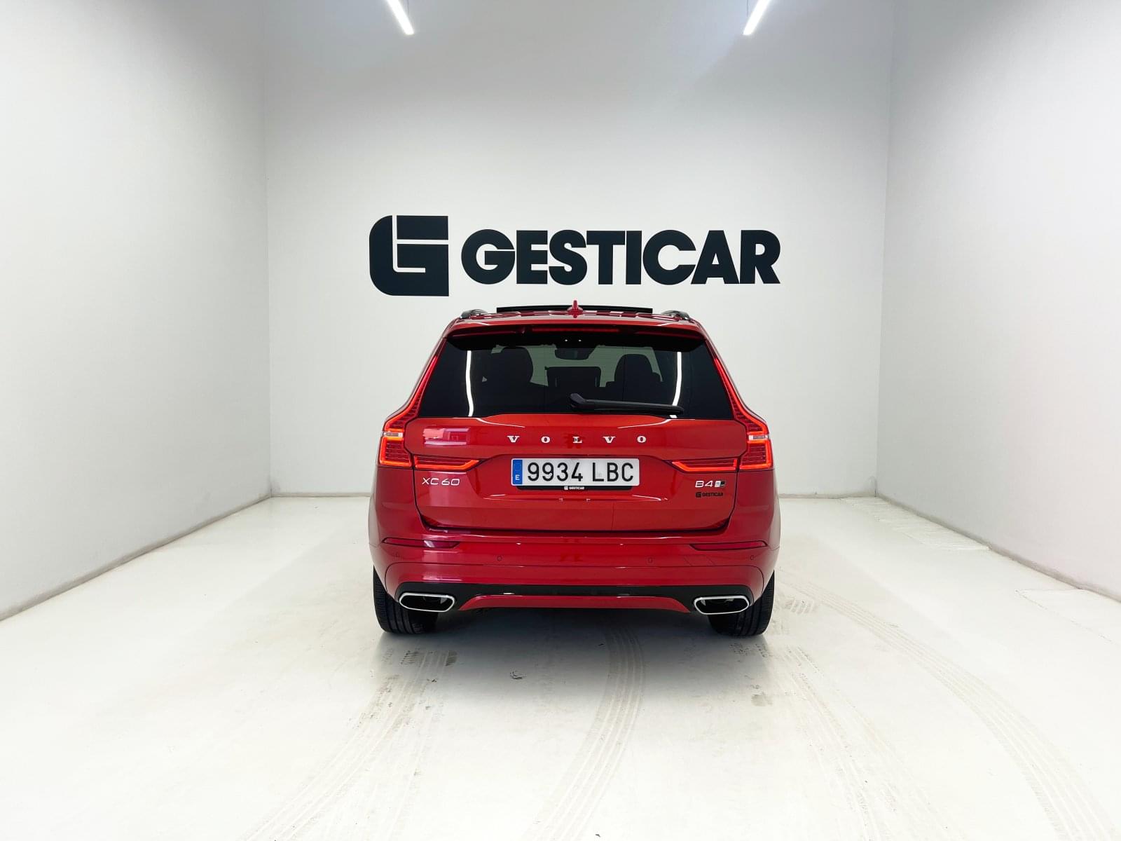 VOLVO XC60 R DESIGN AWD 2.0 B4 197CV 13 