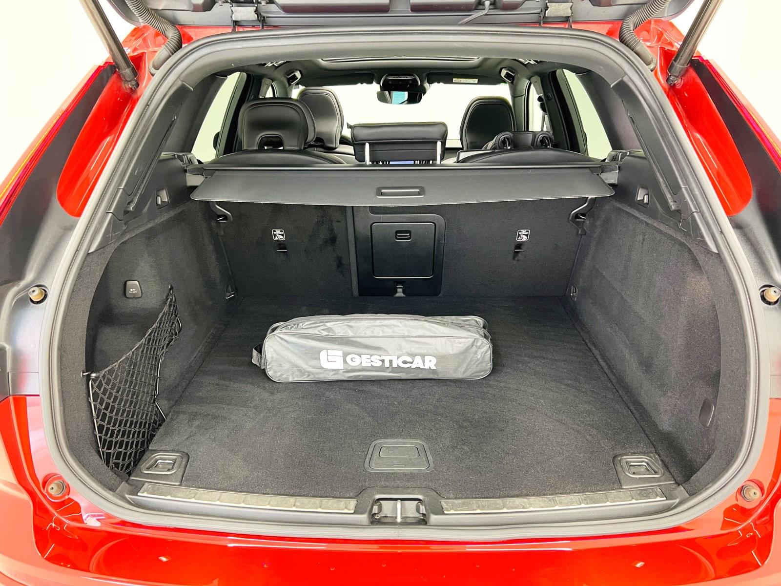 VOLVO XC60 R DESIGN AWD 2.0 B4 197CV 15 