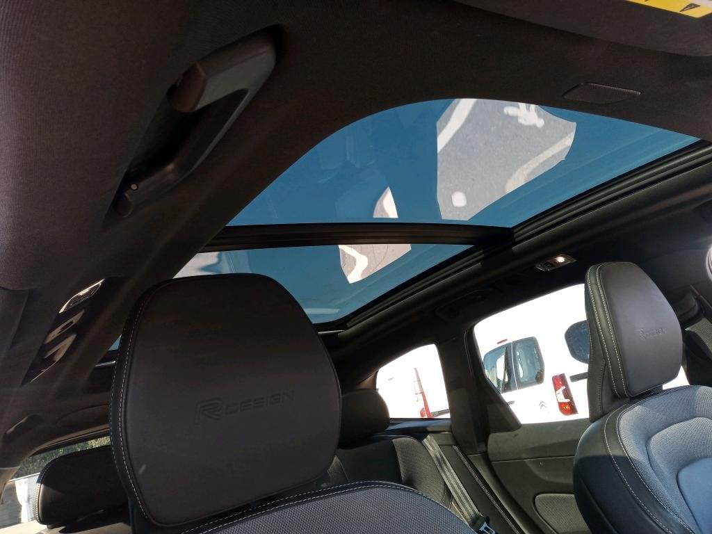 VOLVO XC60 R DESIGN AWD 2.0 B4 197CV 13 