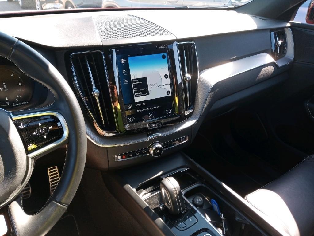 VOLVO XC60 R DESIGN AWD 2.0 B4 197CV 9 