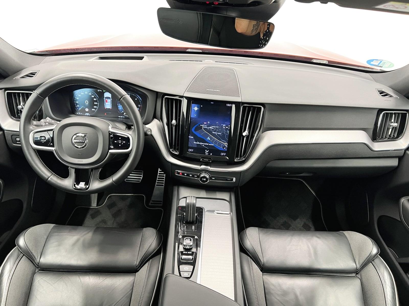 VOLVO XC60 R DESIGN AWD 2.0 B4 197CV 30 
