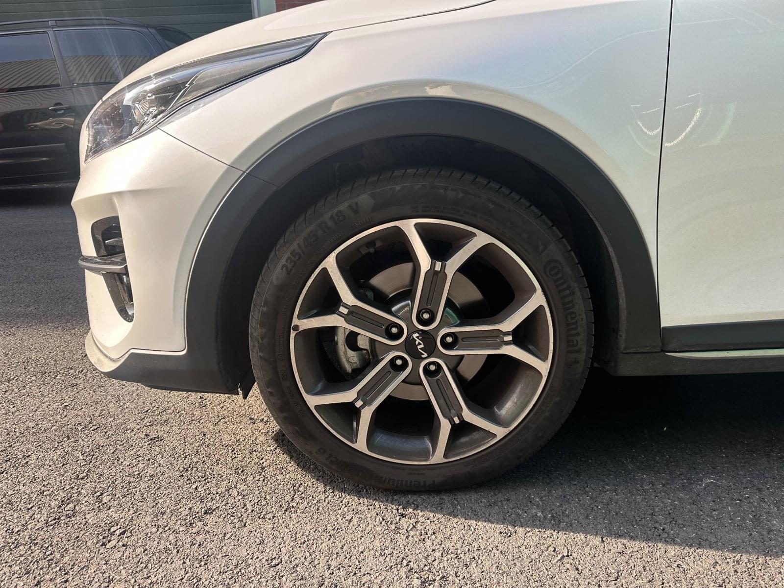 KIA XCEED 1.5 MHEV TECH 118KW DCT 3 