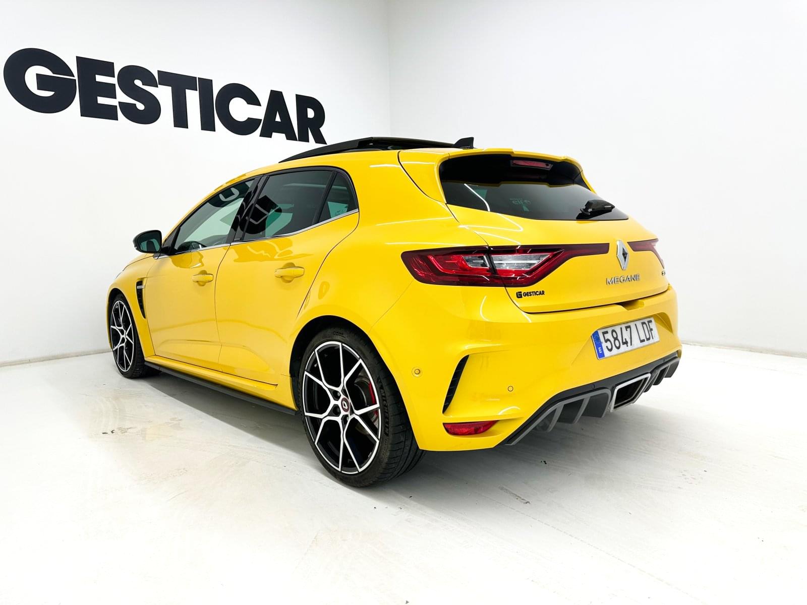 RENAULT MéGANE RS TROPHY 300CV 11 
