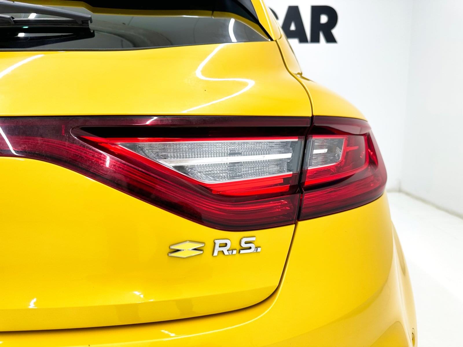 RENAULT MéGANE RS TROPHY 300CV 16 