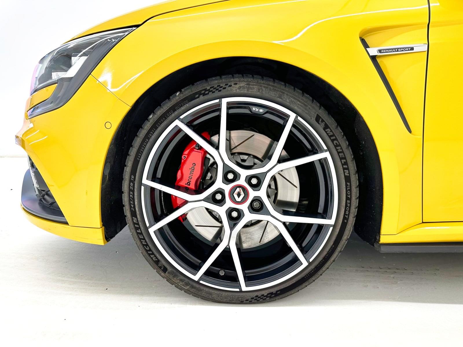 RENAULT MéGANE RS TROPHY 300CV 18 