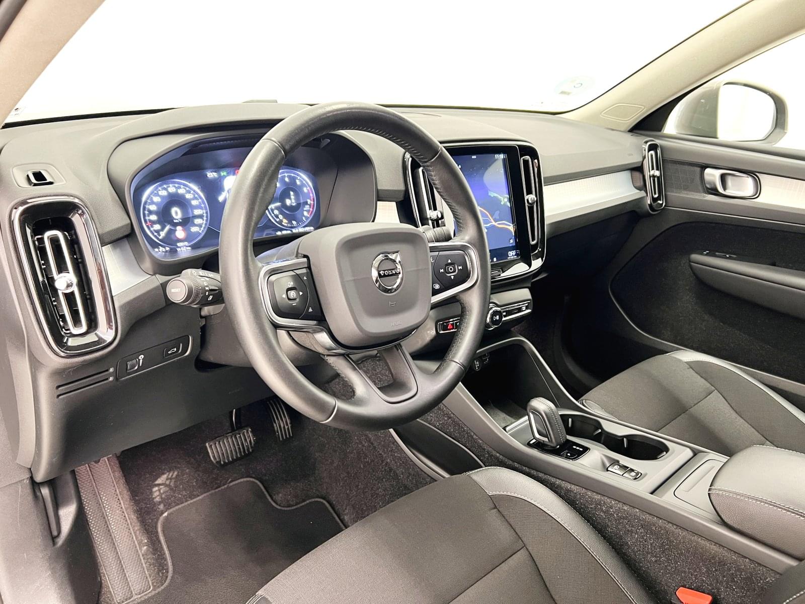 VOLVO XC40 BUSINESS PLUS 1.5 T3 165CV AT8 26 