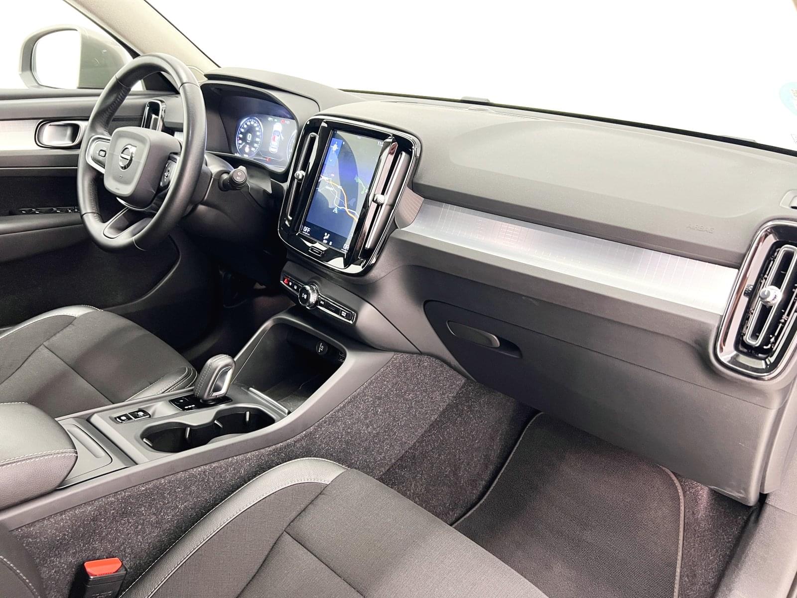 VOLVO XC40 BUSINESS PLUS 1.5 T3 165CV AT8 38 
