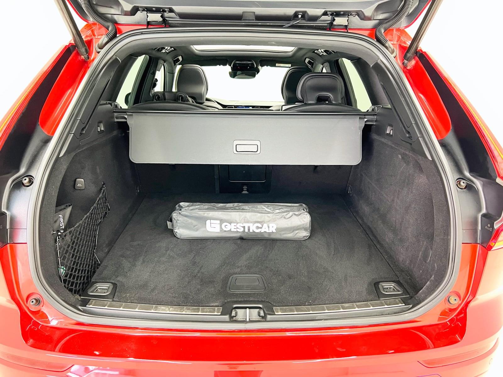 VOLVO XC60 R DESIGN AWD 2.0 B5 G 250CV AT8 15 