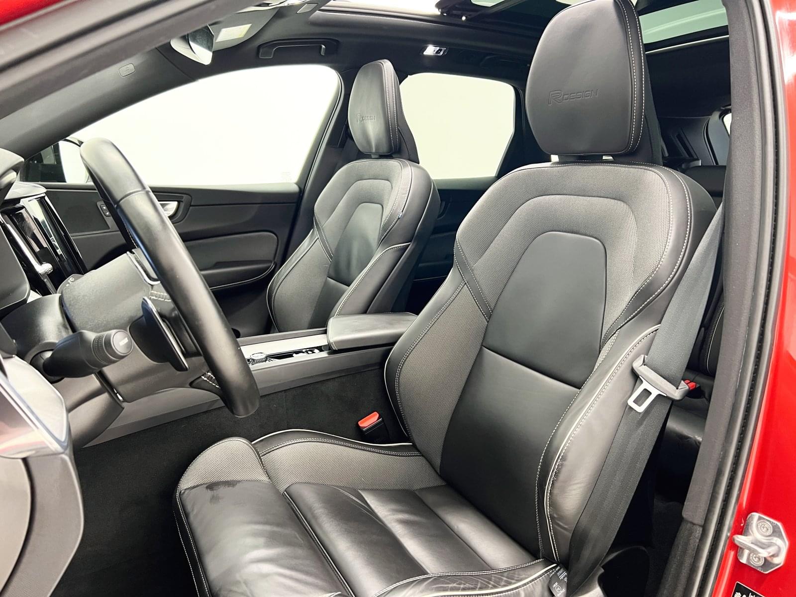 VOLVO XC60 R DESIGN AWD 2.0 B5 G 250CV AT8 25 