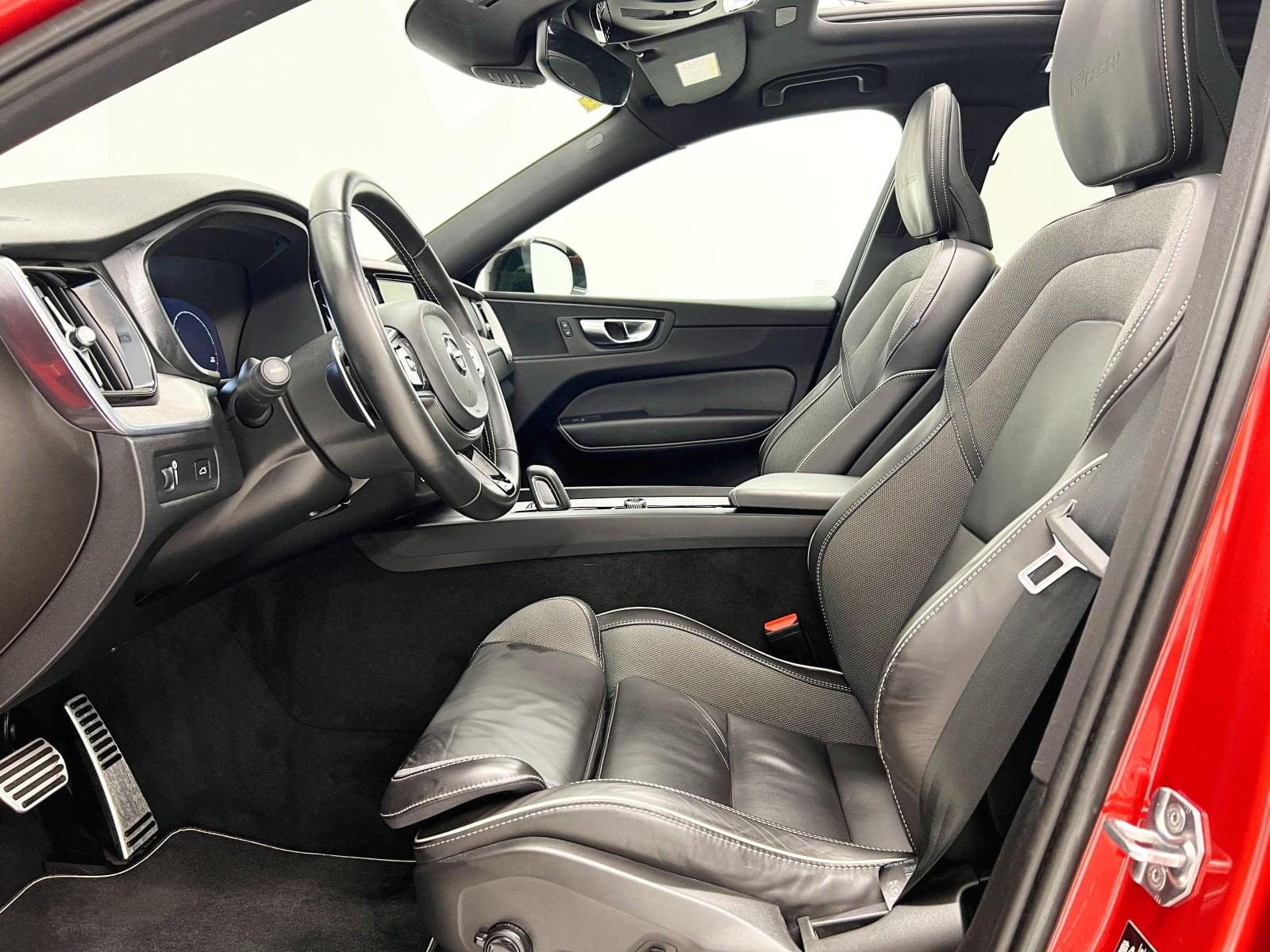 VOLVO XC60 R DESIGN AWD 2.0 B5 G 250CV AT8 27 