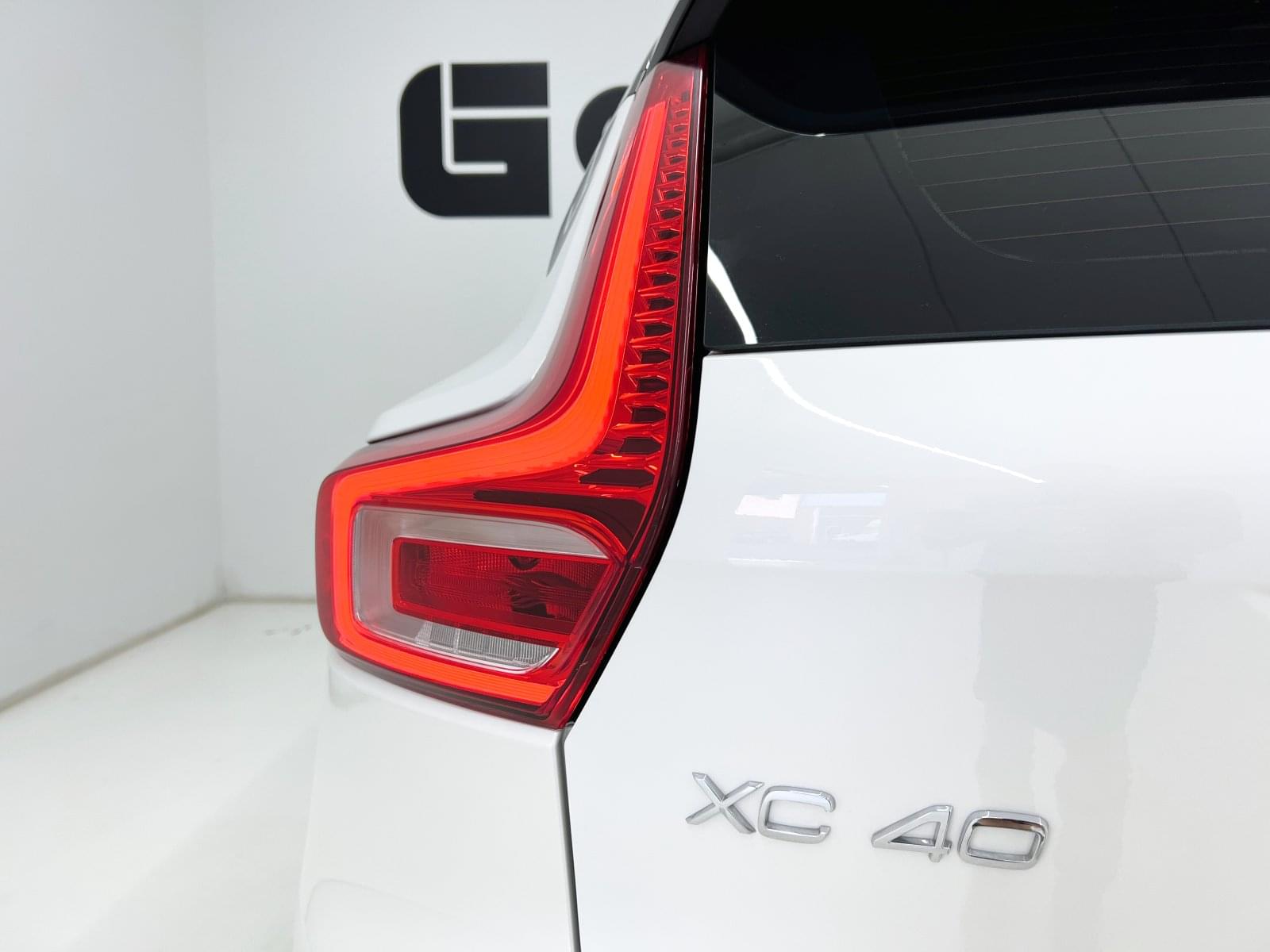 VOLVO XC40 T5 TWIN RECHARGE R-DESIGN AUTO 11 