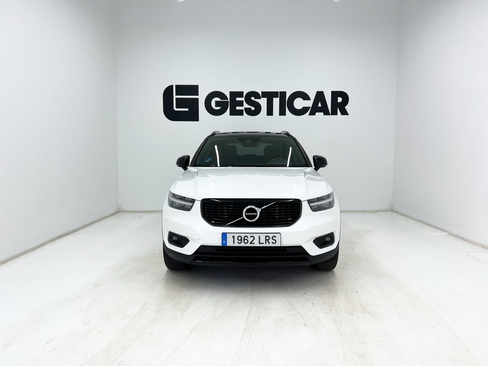 VOLVO XC40 T5 TWIN RECHARGE R-DESIGN AUTO 6 