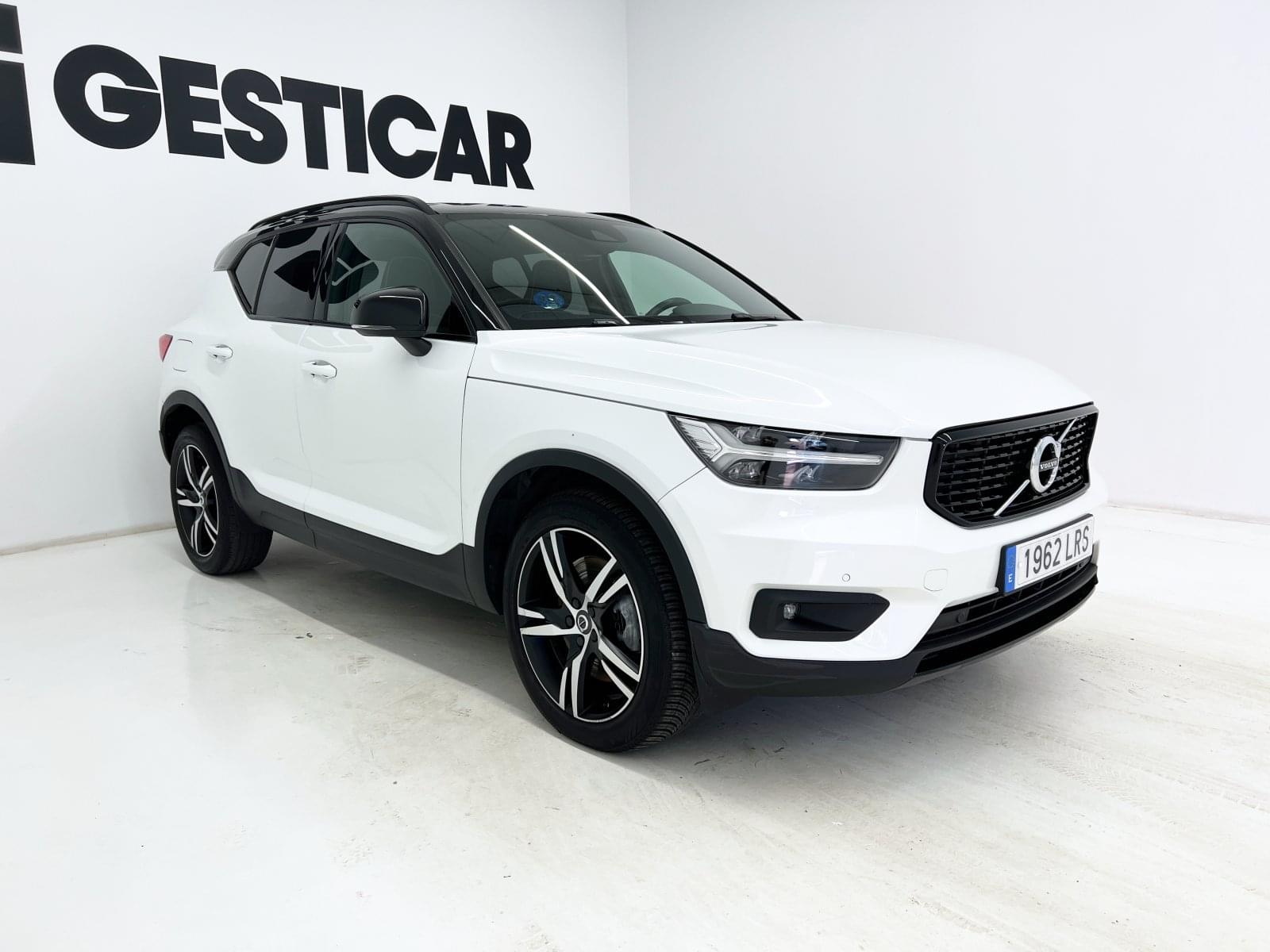 VOLVO XC40 T5 TWIN RECHARGE R-DESIGN AUTO 3 