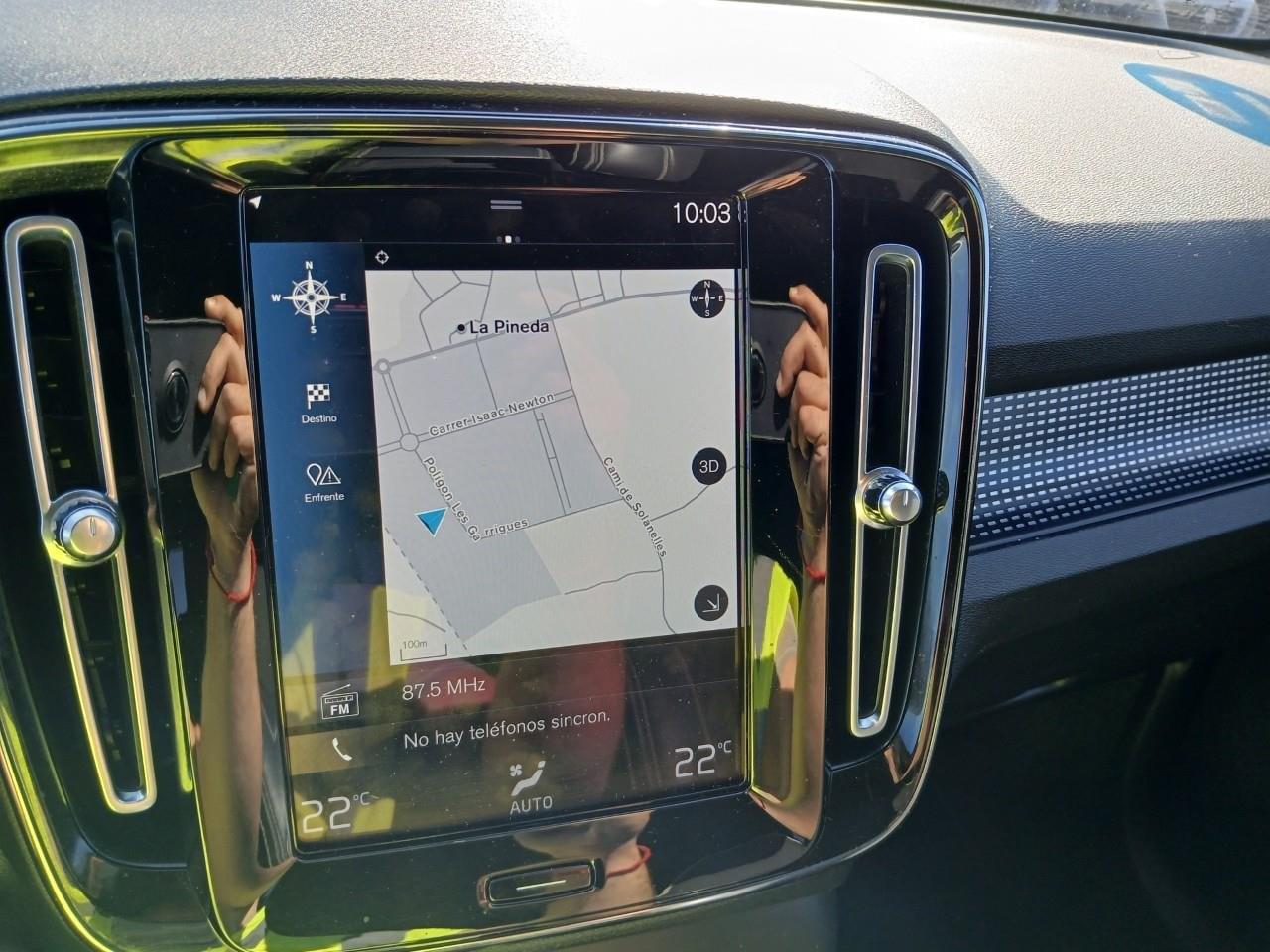 VOLVO XC40 T5 TWIN RECHARGE R-DESIGN AUTO 8 