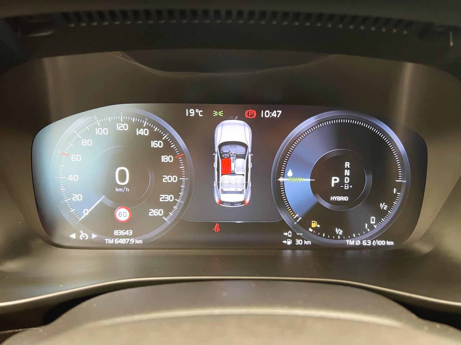 VOLVO XC40 T5 TWIN RECHARGE R-DESIGN AUTO 31 