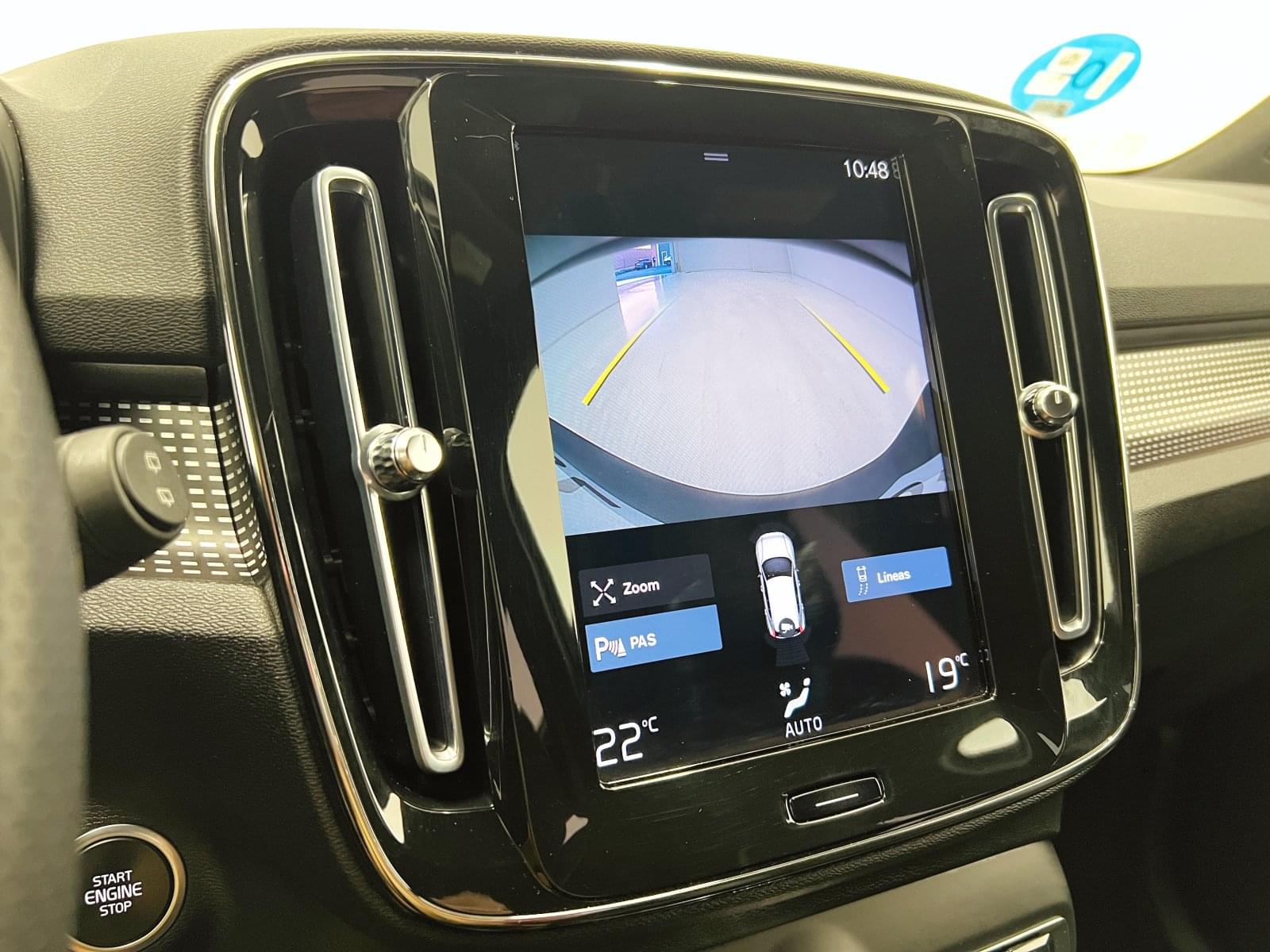 VOLVO XC40 T5 TWIN RECHARGE R-DESIGN AUTO 33 