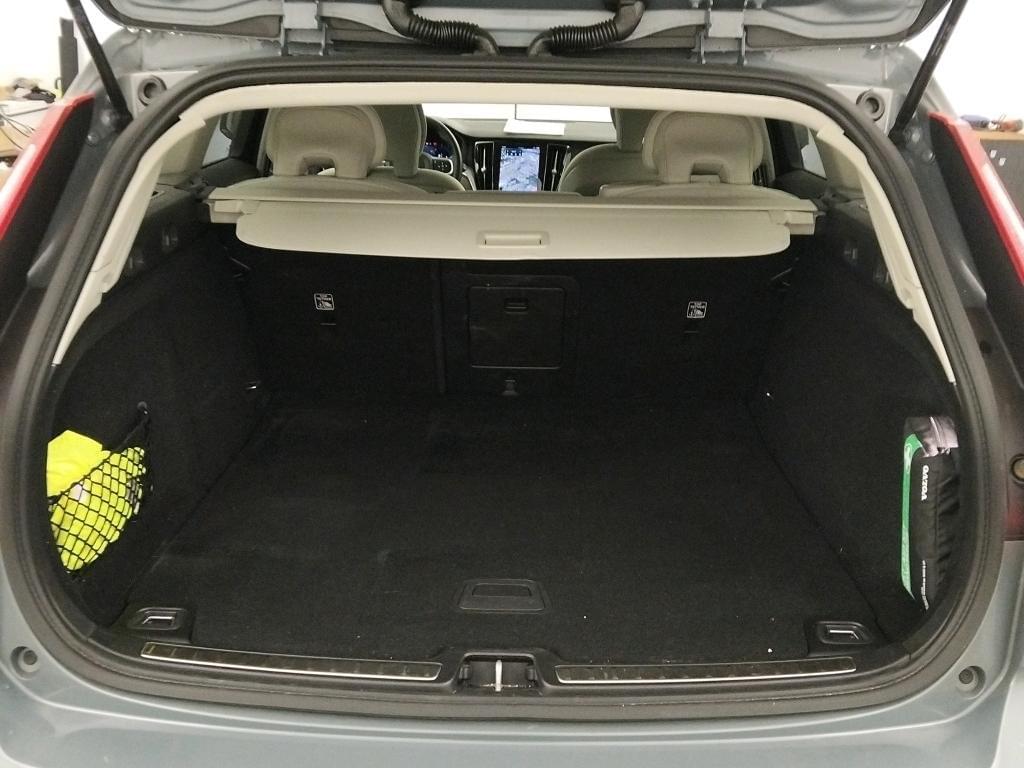 VOLVO V60 2.0 B4 (D)  ESSENTIAL AUTO 197cv 4 