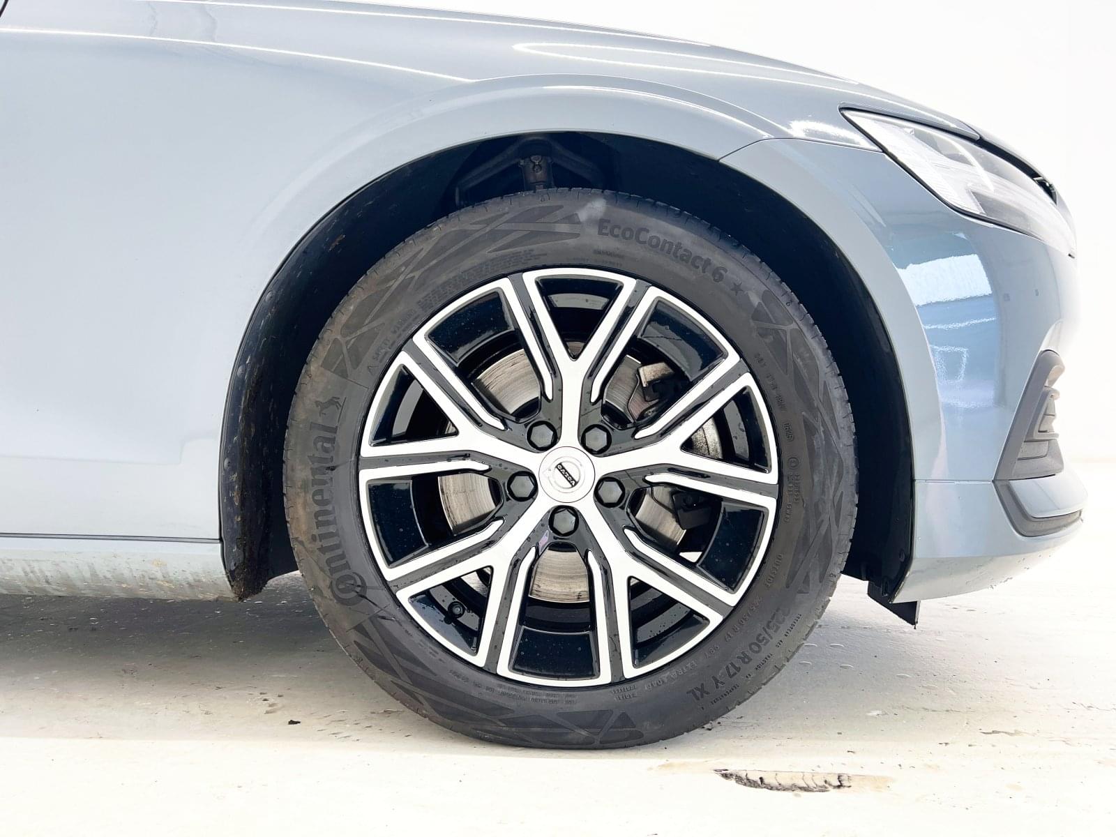 VOLVO V60 2.0 B4 (D)  ESSENTIAL AUTO 197cv 19 