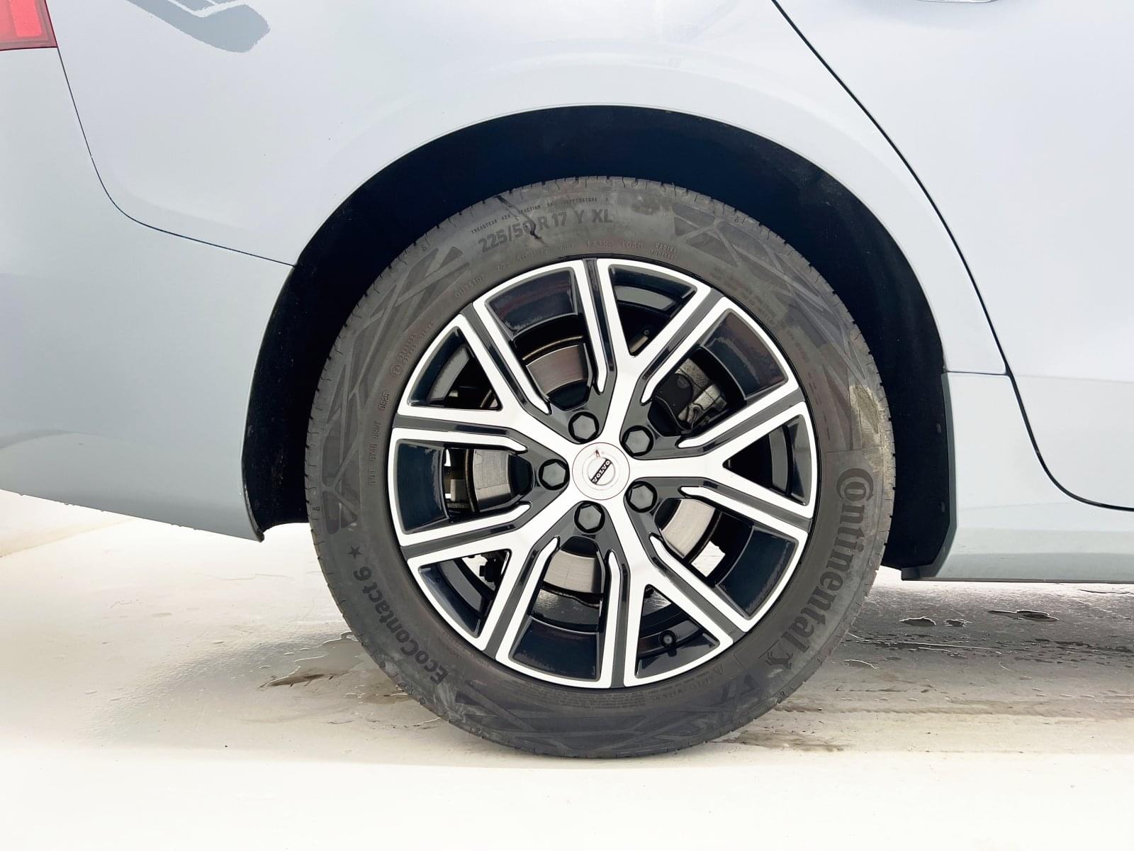 VOLVO V60 2.0 B4 (D)  ESSENTIAL AUTO 197cv 22 