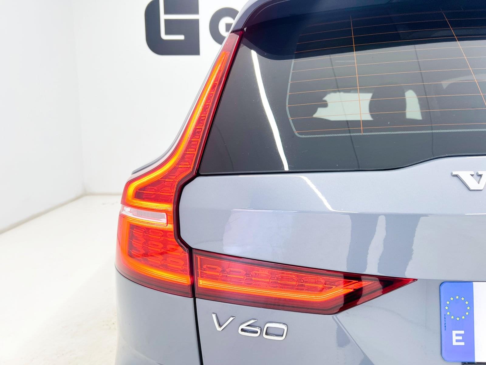 VOLVO V60 2.0 B4 (D)  ESSENTIAL AUTO 197cv 11 