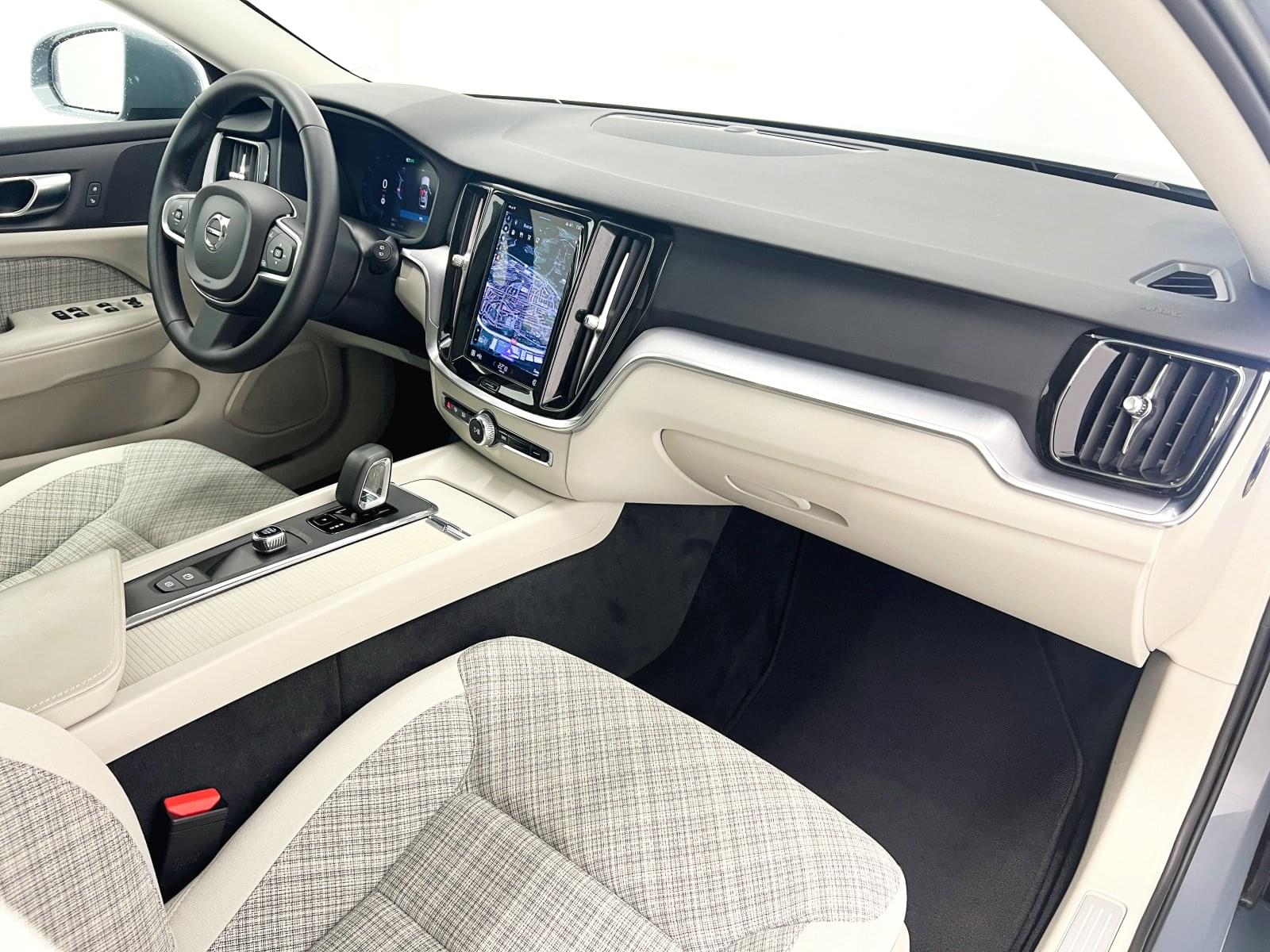 VOLVO V60 2.0 B4 (D)  ESSENTIAL AUTO 197cv 36 