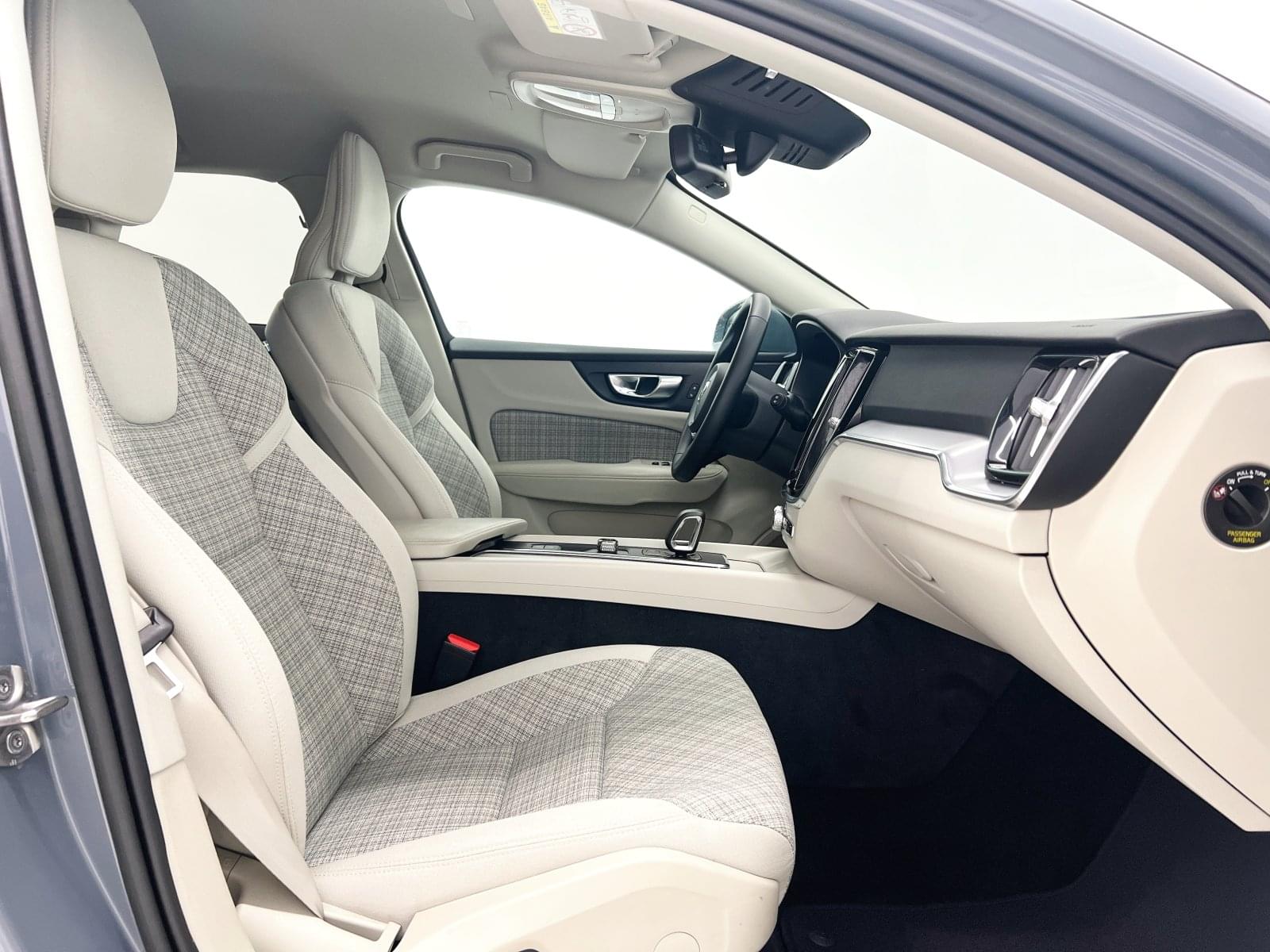 VOLVO V60 2.0 B4 (D)  ESSENTIAL AUTO 197cv 37 