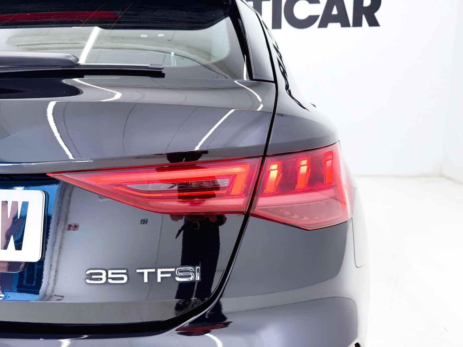 AUDI A3 SPORTBACK GENUINE ED 35 TFSI 150CV 17