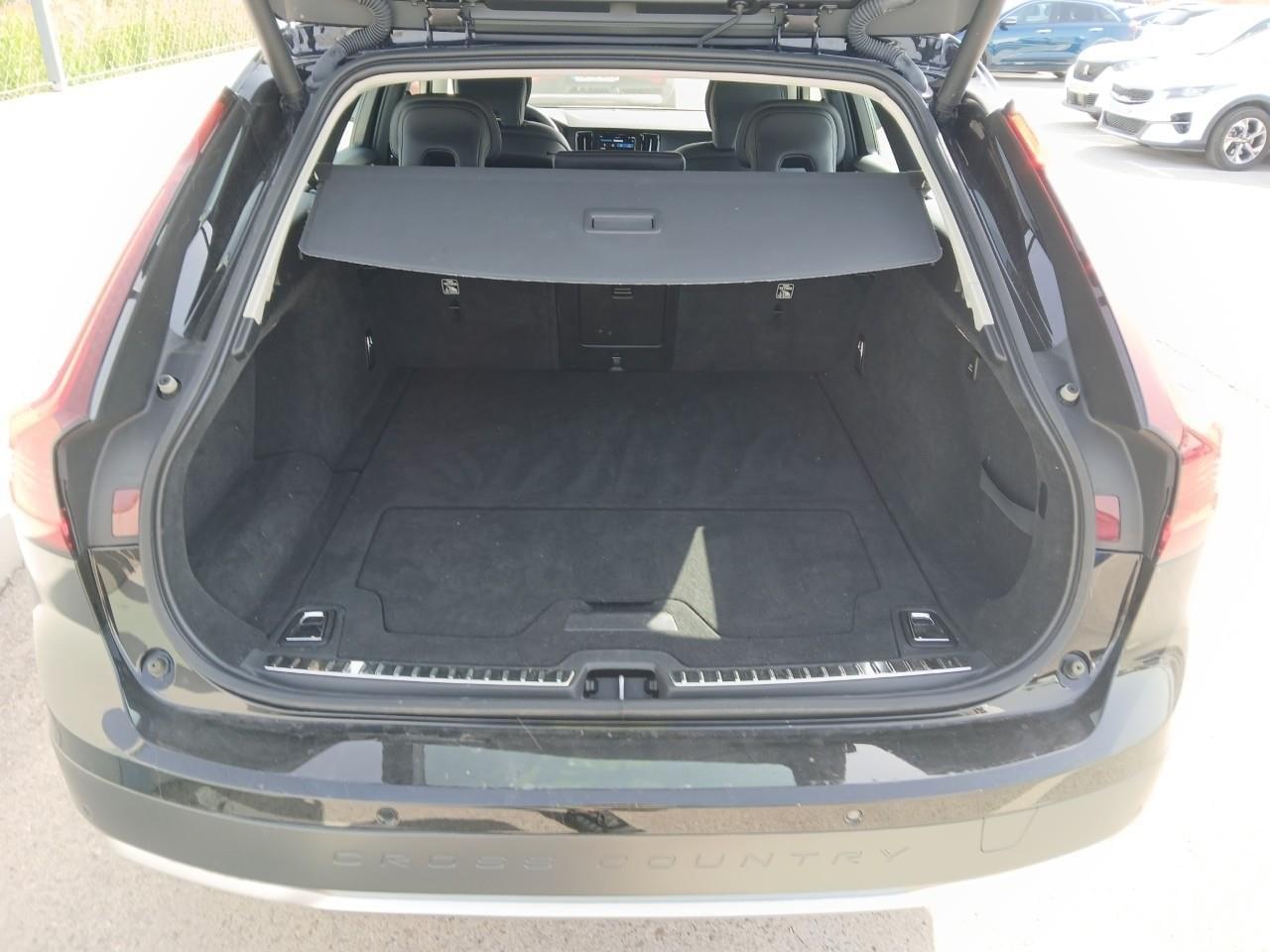 VOLVO V90 CROSS COUNTRY CORE 2.0 B4D 197 CV AUTO 4 