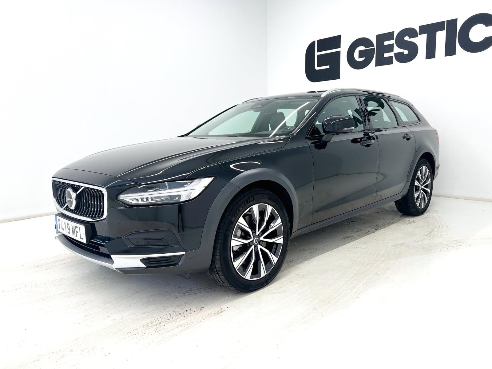 VOLVO V90 CROSS COUNTRY CORE 2.0 B4D 197 CV AUTO 8 