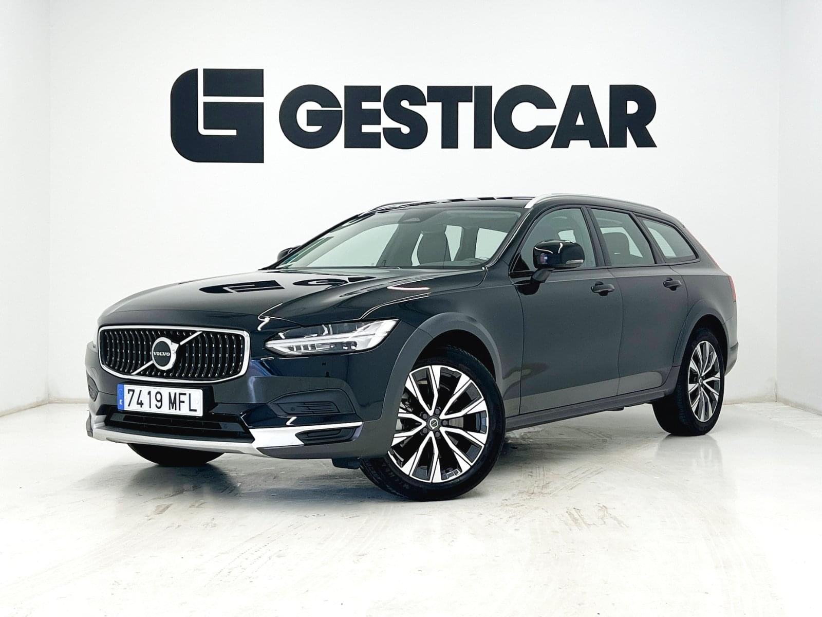 VOLVO V90 CROSS COUNTRY CORE 2.0 B4D 197 CV AUTO 1 
