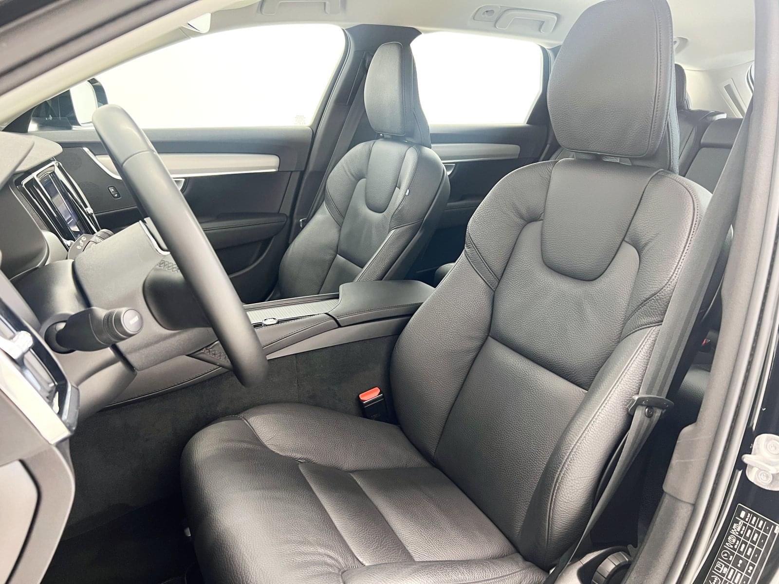 VOLVO V90 CROSS COUNTRY CORE 2.0 B4D 197 CV AUTO 24 