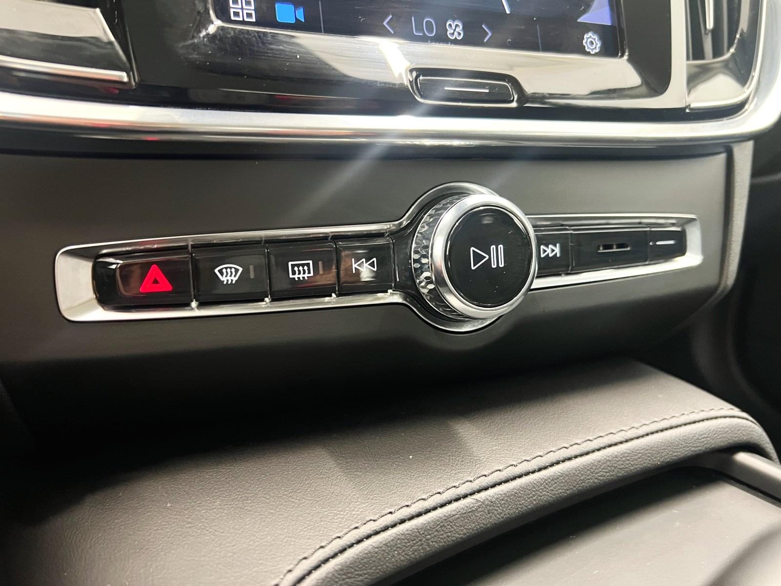VOLVO V90 CROSS COUNTRY CORE 2.0 B4D 197 CV AUTO 35 