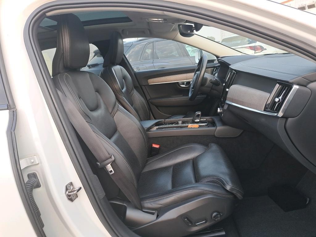 VOLVO V90 CROSS COUNTRY 2.0 B5 D PRO 235CV 11 