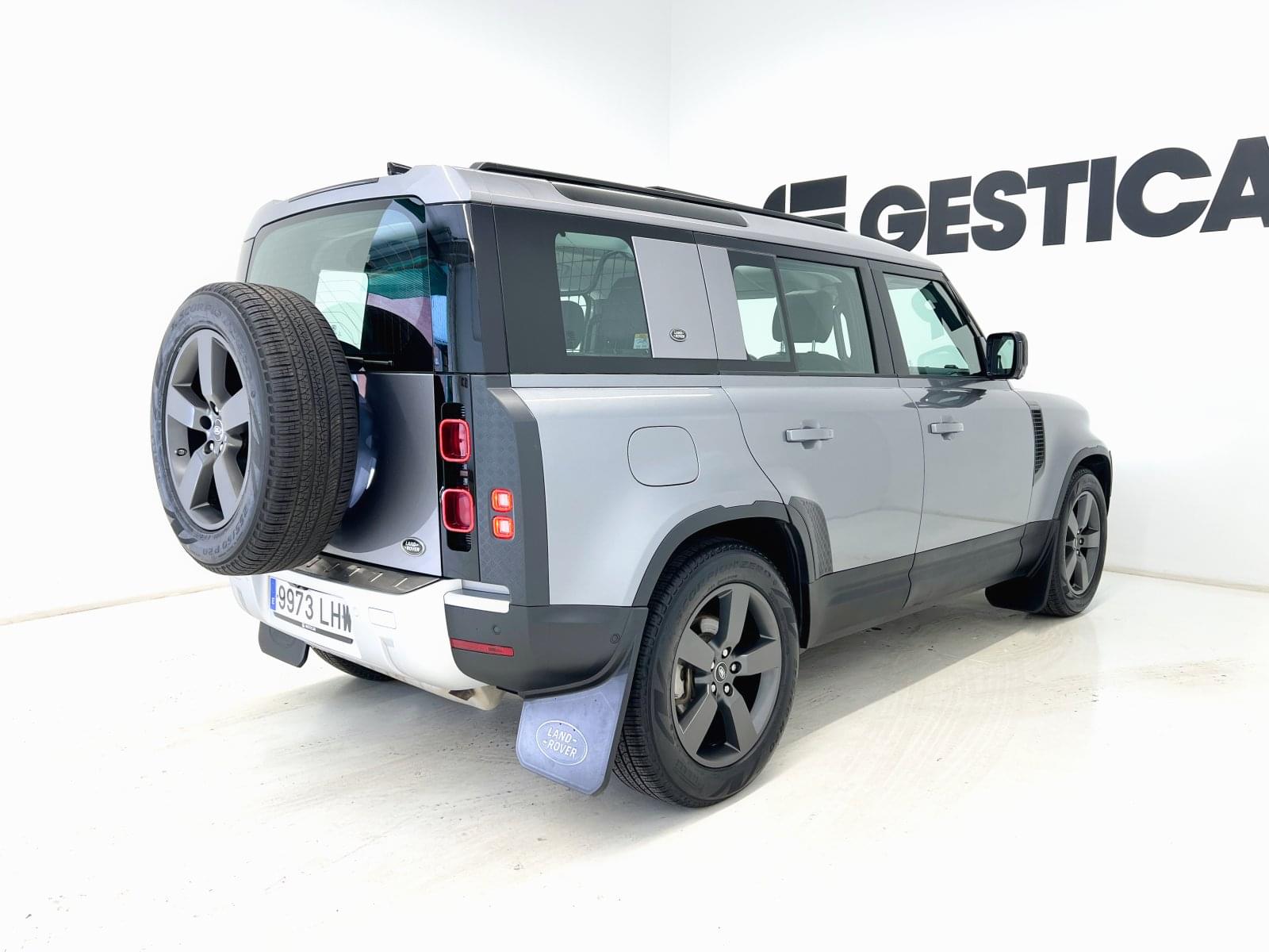 LAND ROVER DEFENDER 2.0 P300 SI4 SE 110 Auto 4WD 300CV 23 