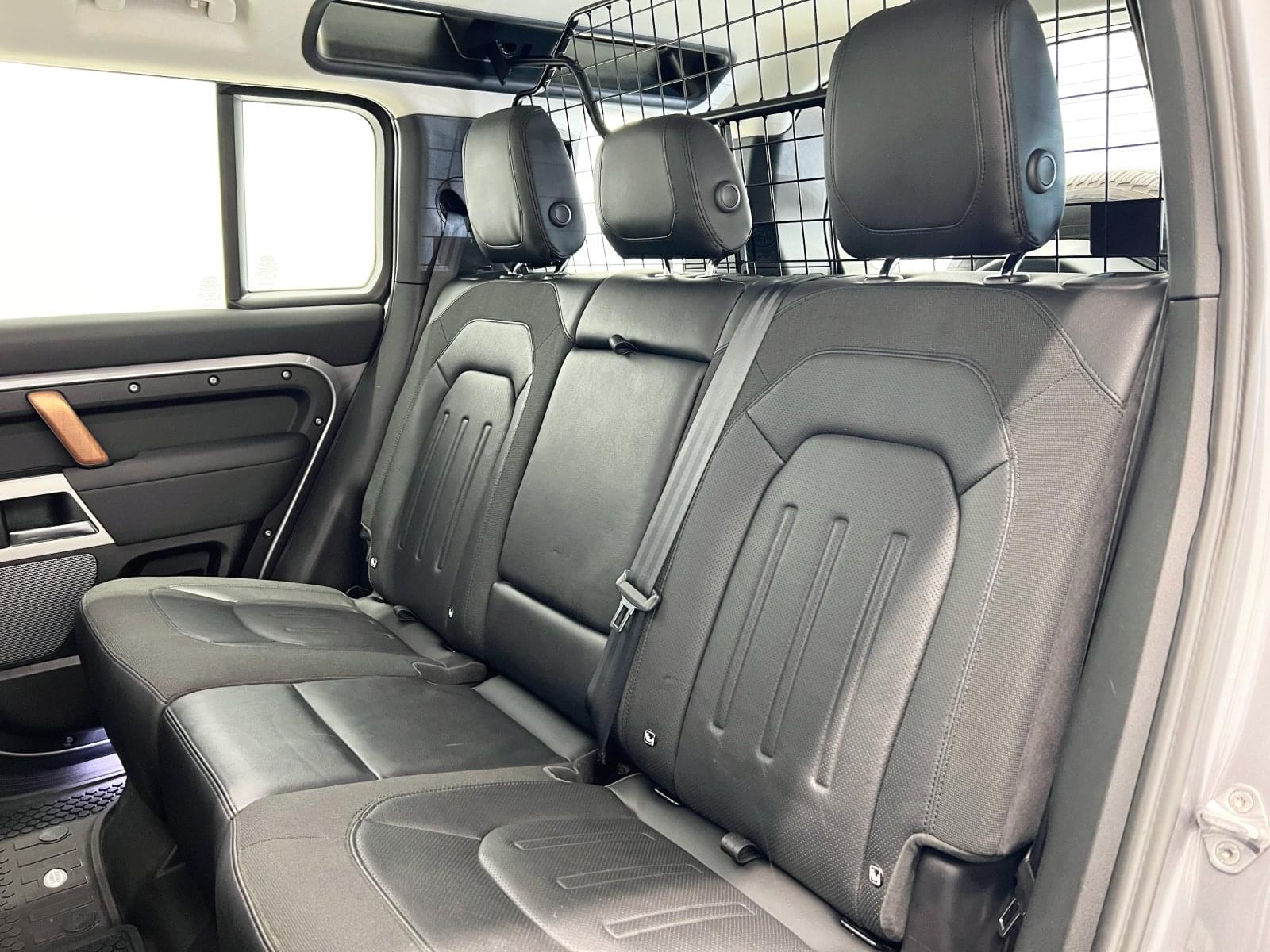 LAND ROVER DEFENDER 2.0 P300 SI4 SE 110 Auto 4WD 300CV 54 
