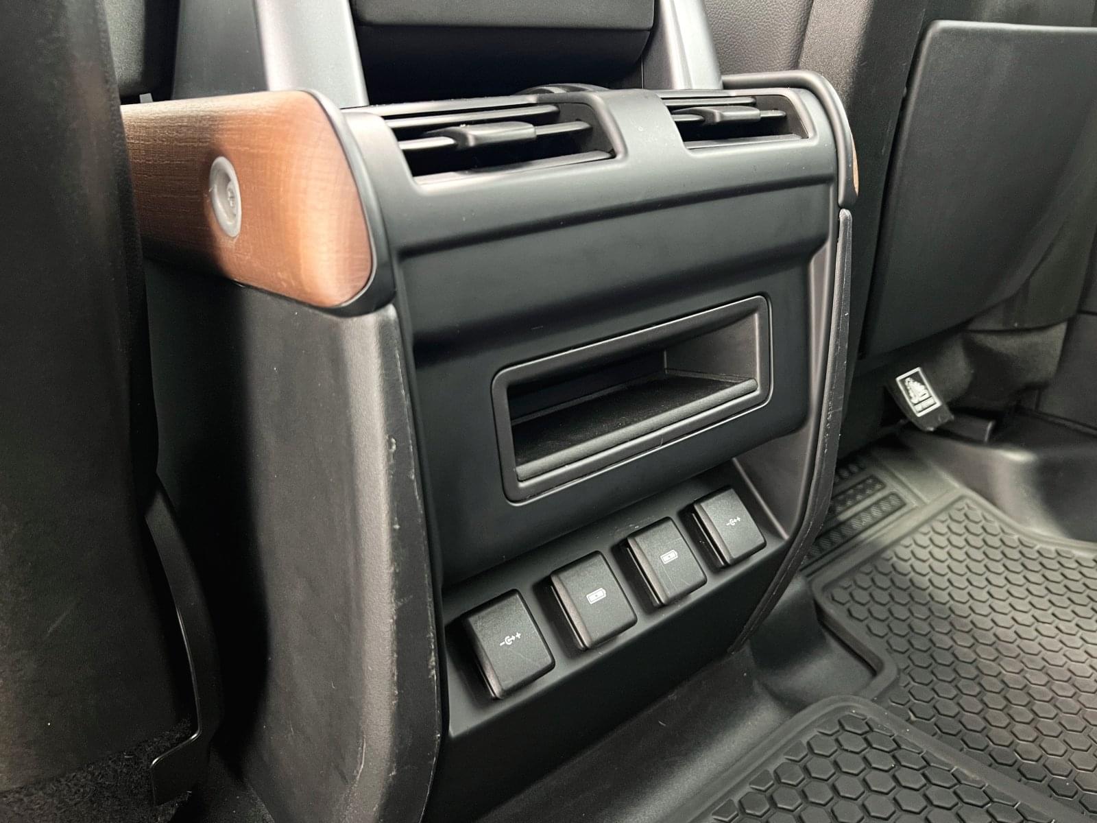 LAND ROVER DEFENDER 2.0 P300 SI4 SE 110 Auto 4WD 300CV 52 