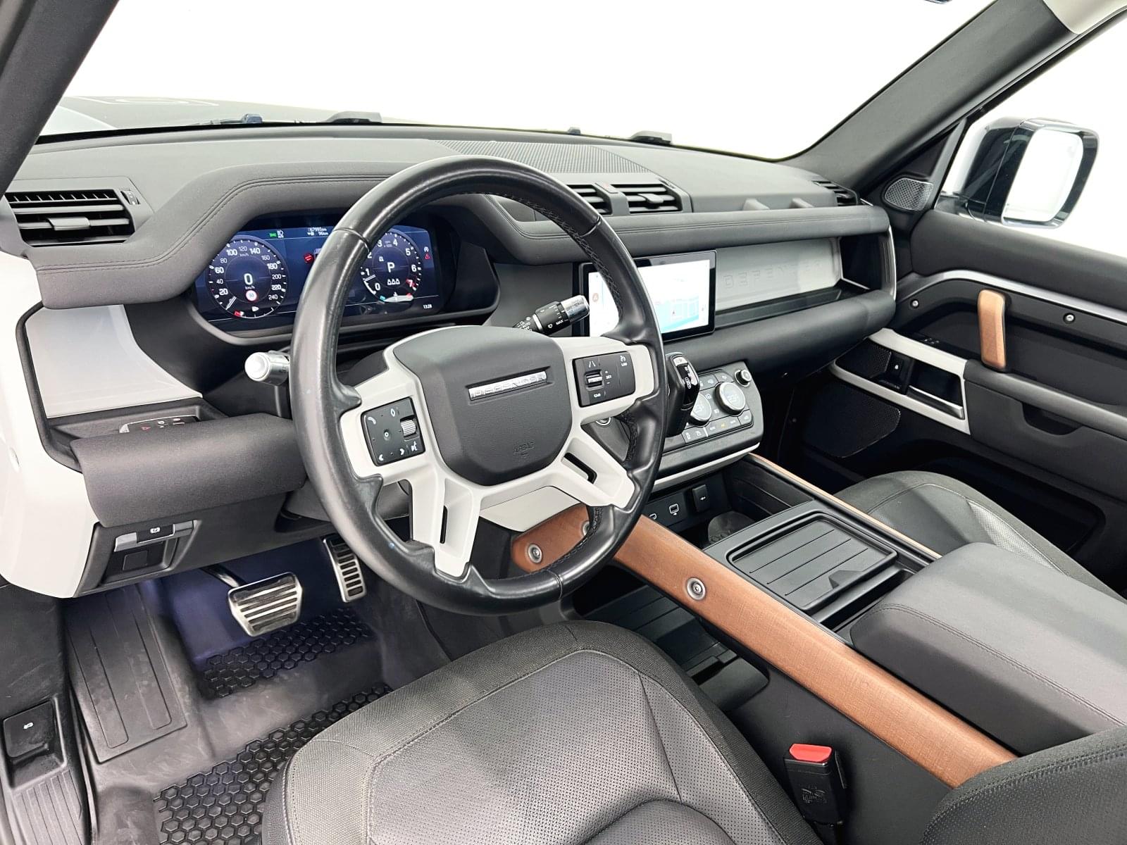 LAND ROVER DEFENDER 2.0 P300 SI4 SE 110 Auto 4WD 300CV 31 
