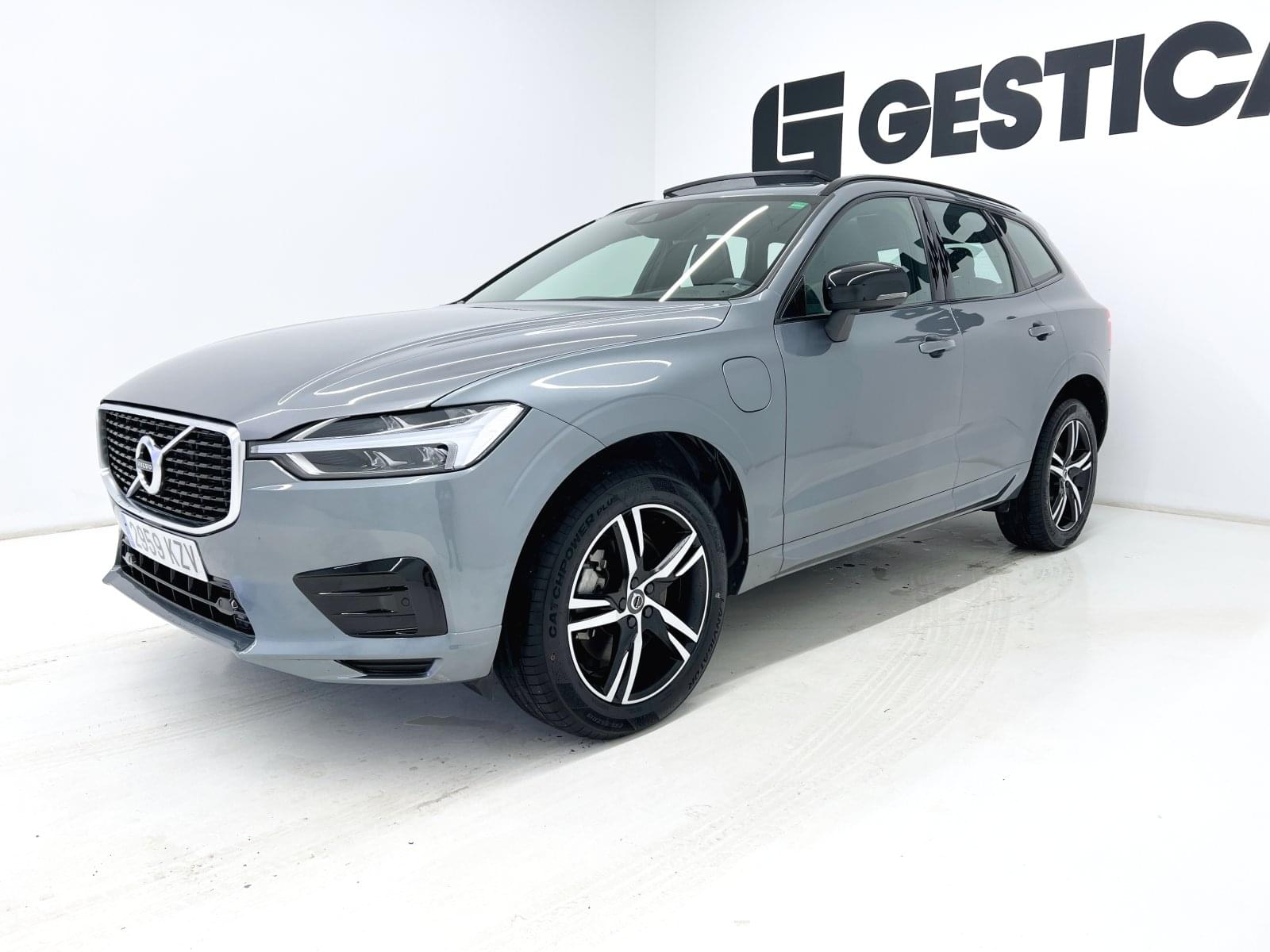 VOLVO XC60 2.0 T8 AWD R-Design 390CV 8 