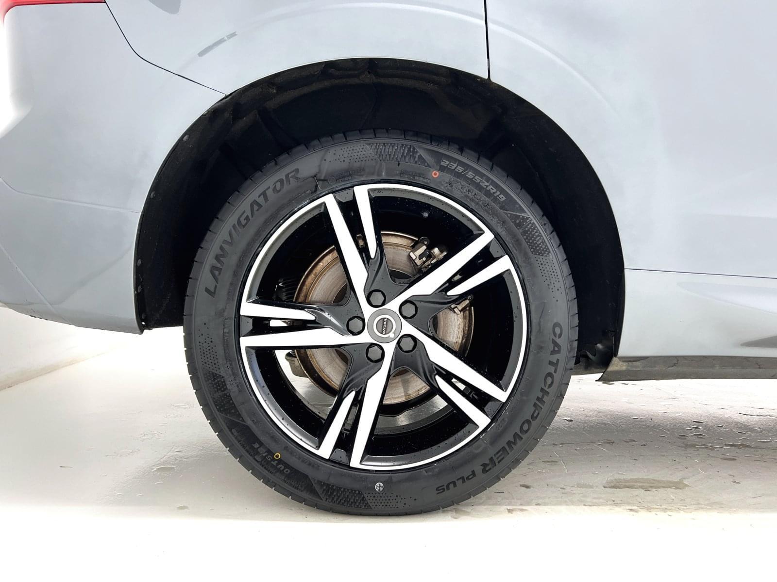 VOLVO XC60 2.0 T8 AWD R-Design 390CV 24 