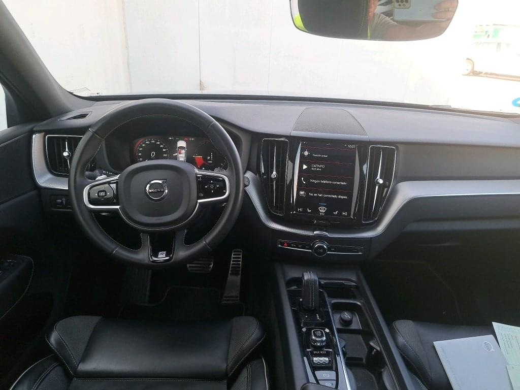 VOLVO XC60 2.0 T8 AWD R-Design 390CV 7 
