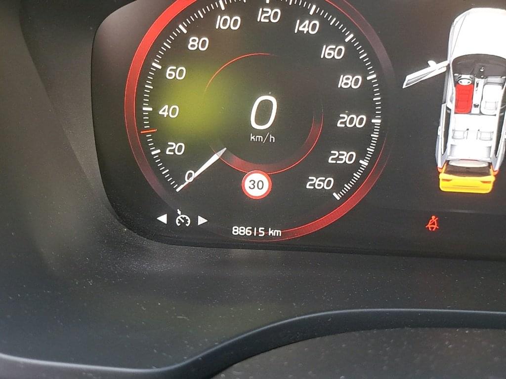VOLVO XC60 2.0 T8 AWD R-Design 390CV 9 