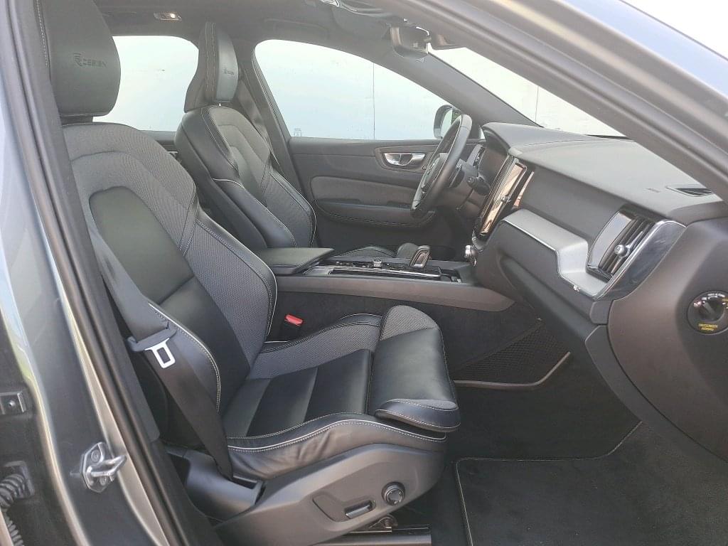 VOLVO XC60 2.0 T8 AWD R-Design 390CV 13 