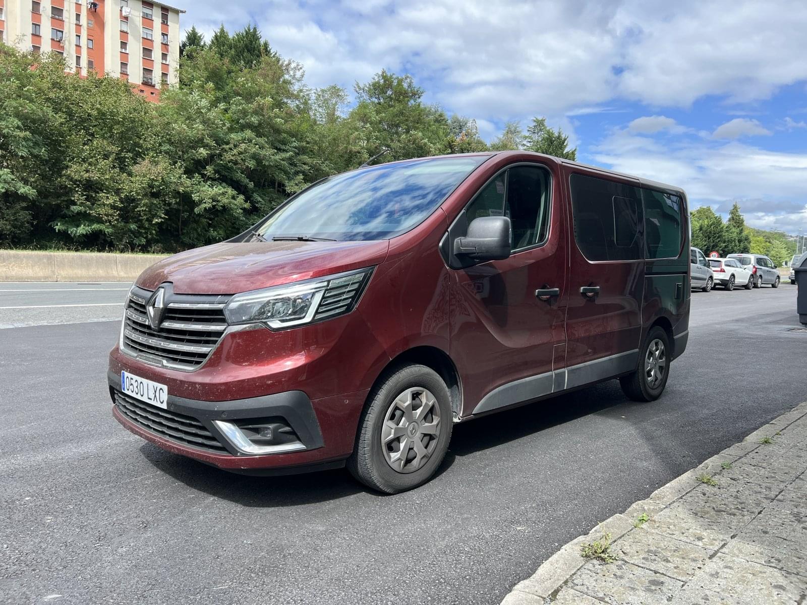RENAULT TRAFIC 2.0DCI 110CV 2 