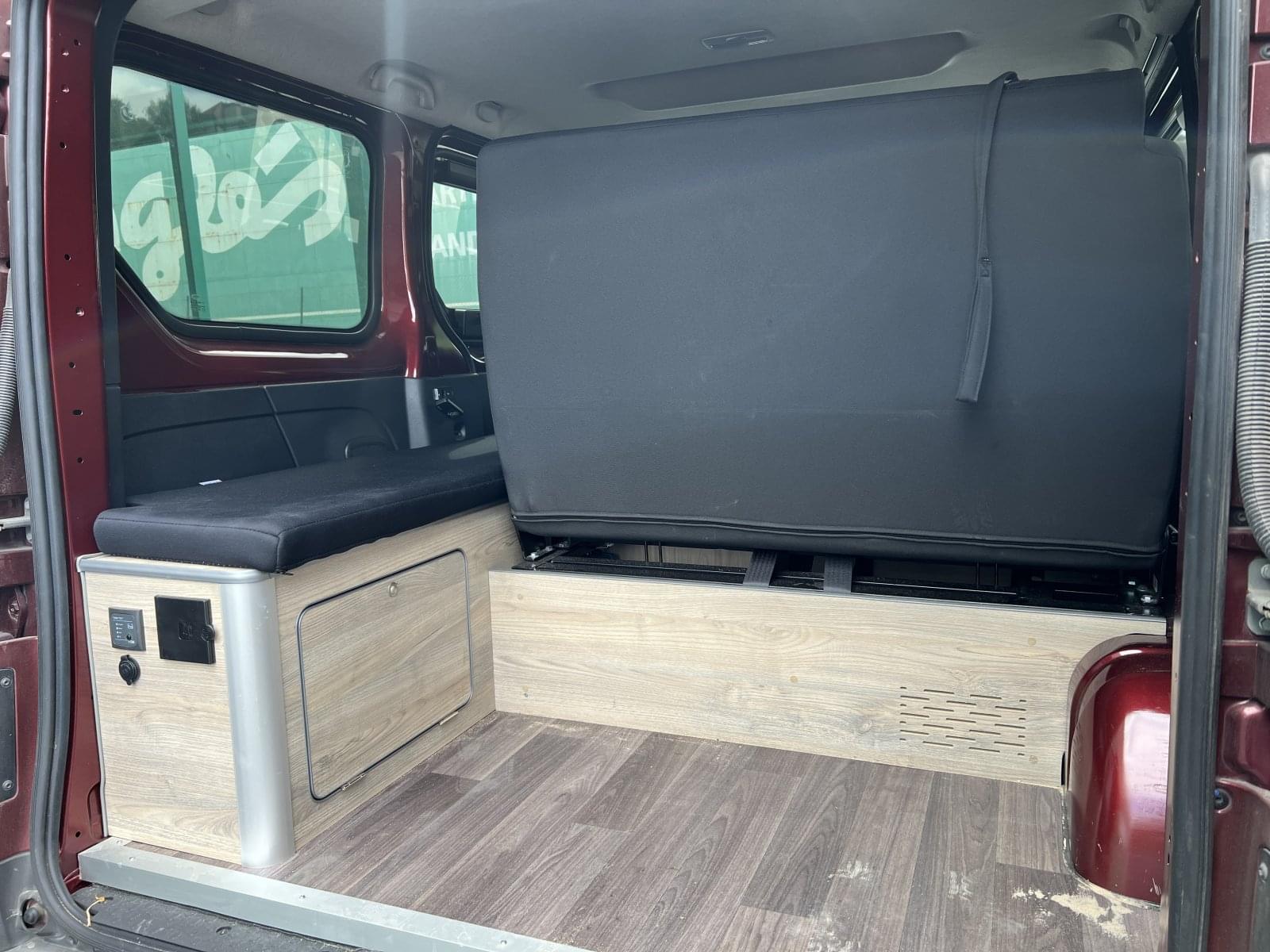 RENAULT TRAFIC 2.0DCI 110CV 8 