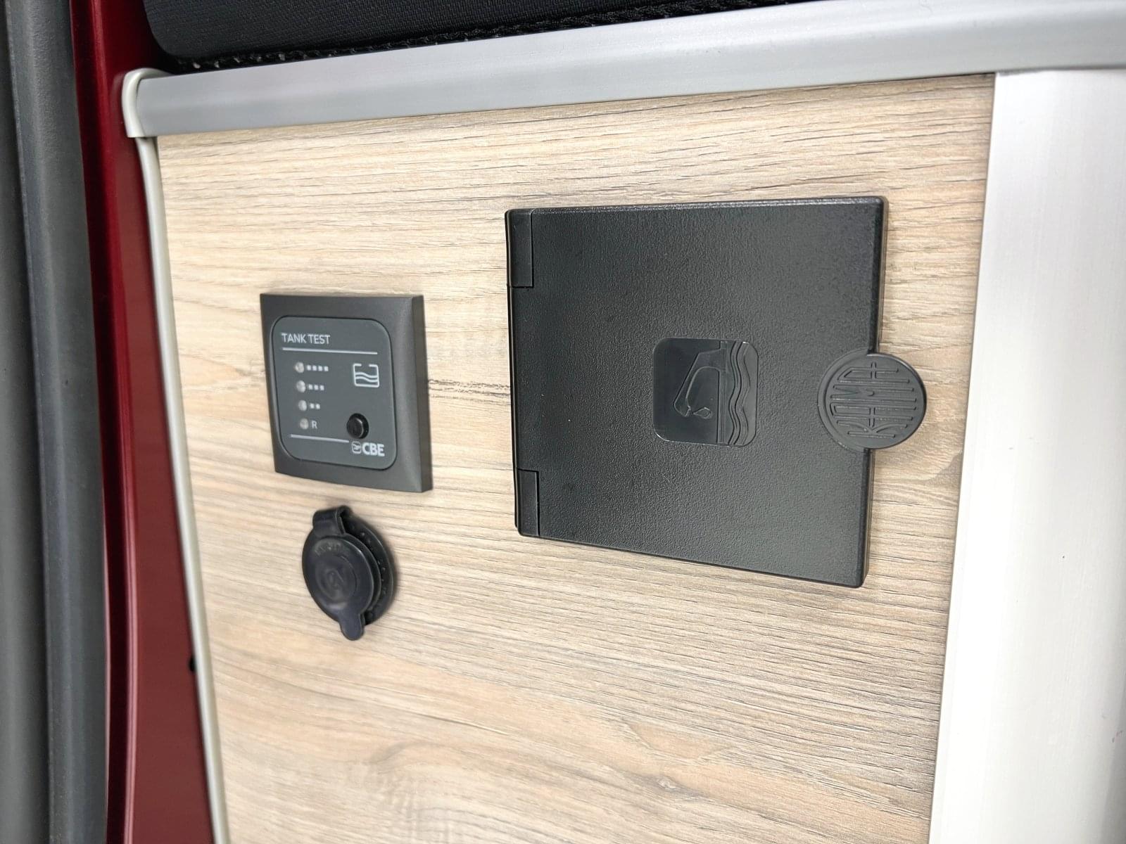 RENAULT TRAFIC 2.0DCI 110CV 39