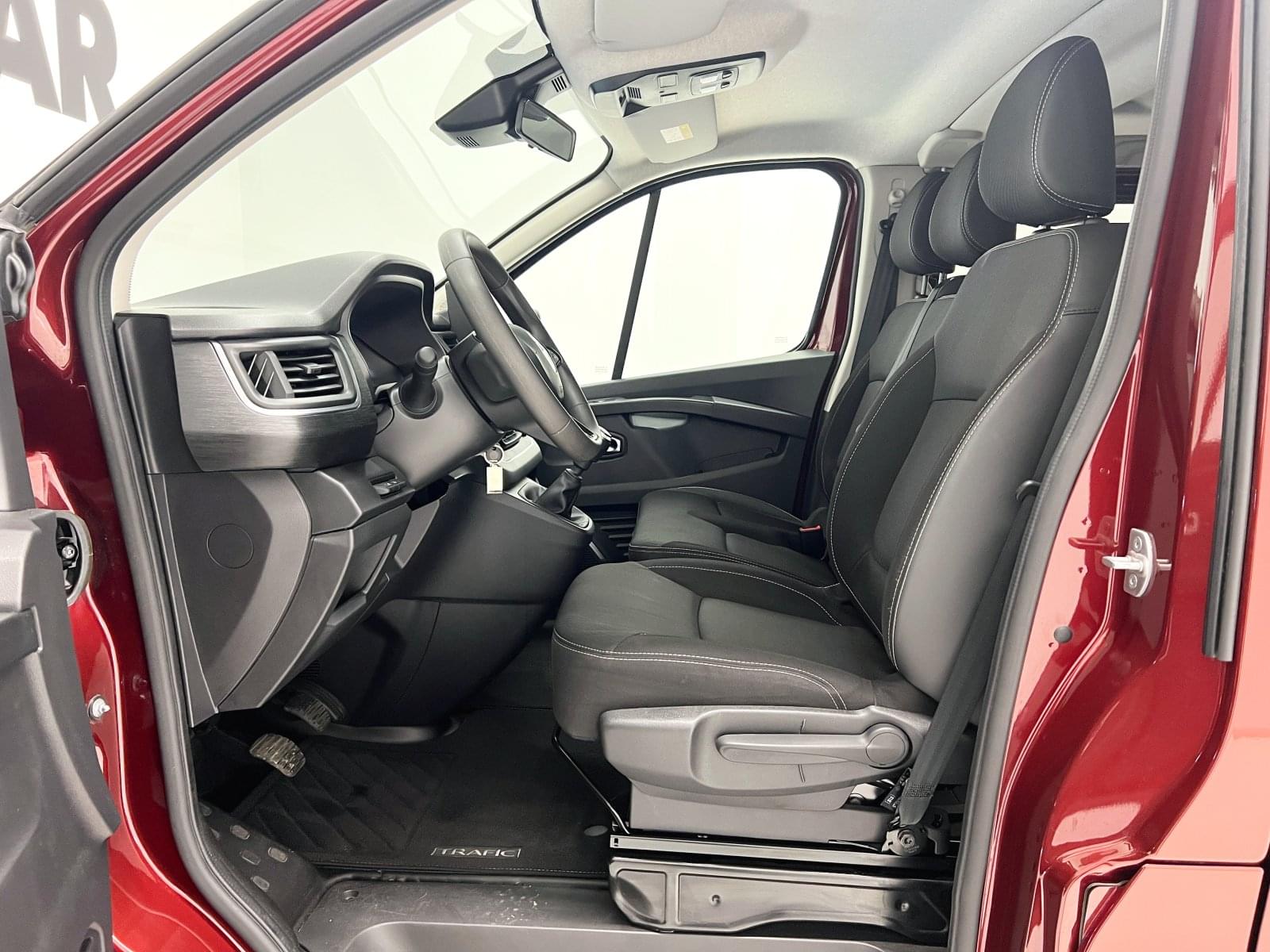 RENAULT TRAFIC 2.0DCI 110CV 22